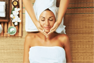 Découvrez et testez le massage Shirodhara